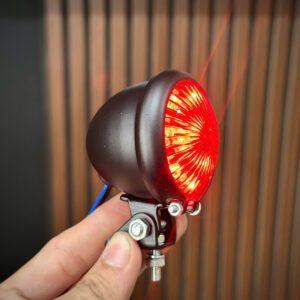 ĐÈN HẬU LED BATES